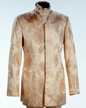Suit, Blades, 1968. Museum no. T.353-1980