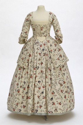 Dress made of Chintz, around 1770-1780. Museum no. 229