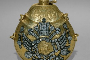 Gunpowder flask of Peter III, 1728-1762, Museum no.OR-2244, © The Moscow Kremlin Museums