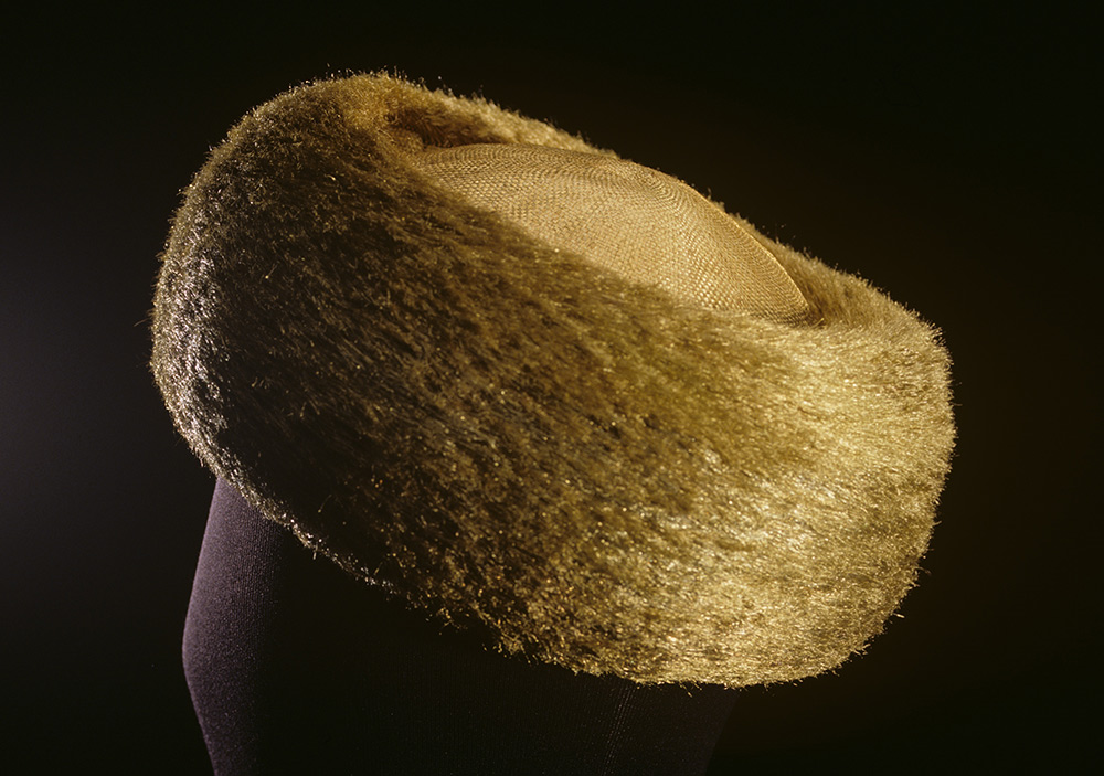 The Golden Fleece Headpiece, Giovanni Corvaja, 2009, 22 carat and 18 carat gold. Courtesy of Adrian Sassoon, London