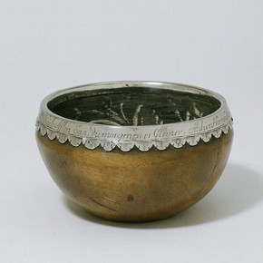 Cup, Mazer, 1725. Museum no.1566-1903