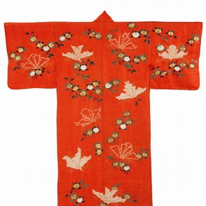 'Kimono for Women', 1800-50. Museum no. FE.101-1982