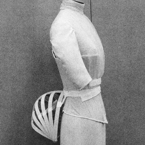 Figure 3. The complete underpinnings: chemisette, corset and bustle cage. Photography by Sonja Müller.