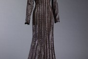 Zac Posen, hook and eye dress, Autumn/Winter 2002-3. Museum no. T.213-2004