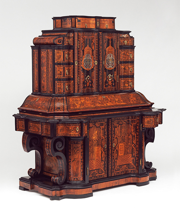 Writing cabinet