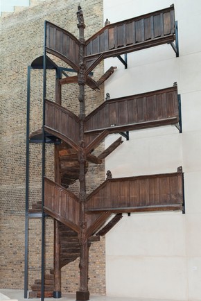 Резная дубовая лестница, Морле, Франция, 1522-30 гг. Музей № А.8: 1-1909