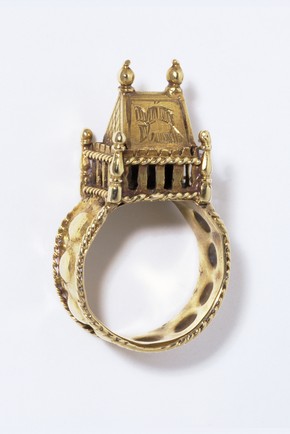Ring, 1700-1806. Museum no. 453-1873