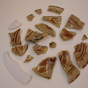 Figure 2. Bowl (C.1309-1924), during treatment, dismantled. (Photography by Fi Jordan)