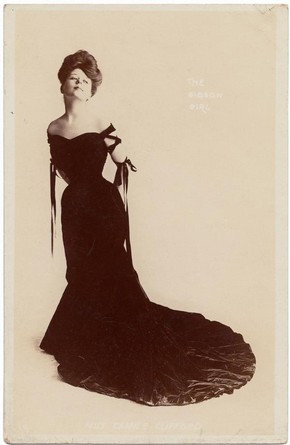 Postcard of a Gibson Girl, early 20th century. Museum no. 1973/A/155, © Victoria and Albert Museum, London