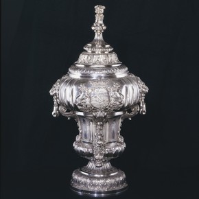 Silver wine fountain by Anthony Nelme, London, England, UK, 1719–2. Museum no. M.25:1-1998