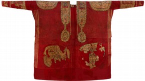 Figure 3. An Egyptian tunic, made between 642-800 (291-1891). Visitors will be able to wear a replica based on this tunic. (Photography by V&A Photographic Studio)