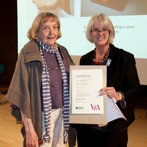 Muriel Morris-Jones receiving the Benefit of Learning Prize from Judy Gawn from NIACE