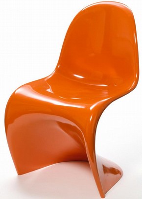 Figure 4 - Panton chair, Vener Panton, 1960, United States. Museum no. CIRC. 74-1969