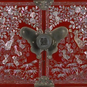 Detail of lacquer chest, Korea, about 1890-1910. Museum no. W.47-1912