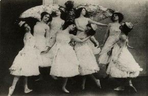 Photograph of Swan Lake in St Petersburg, Ballets Russes, The Associated Newspaper, 1910. Museum no. 131655