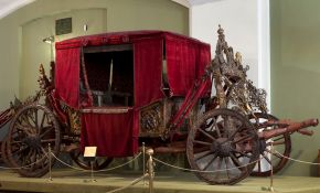 A Rich Chariot, Moscow Kremlin Museums. © Victoria and Albert Museum, London/Moscow Kremlin Museums