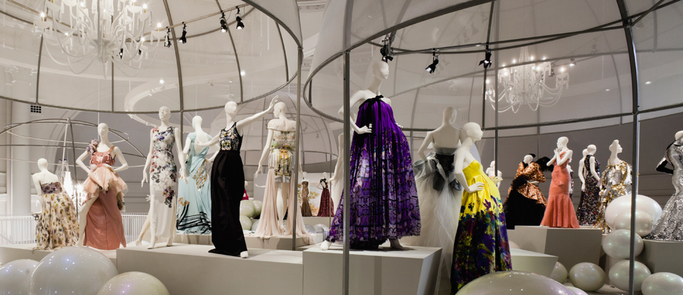Closed Exhibition – Ballgowns: British Glamour Since 1950 ...
