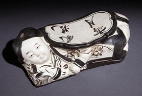 Figure 4 - Ceramic pillow, China, Jin dynasty, 1115-1234, cizhou ware. © The Trustees of the British Museum
