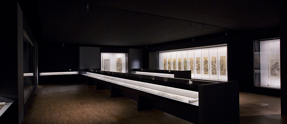 Closed Exhibition: Masterpieces of Chinese Painting