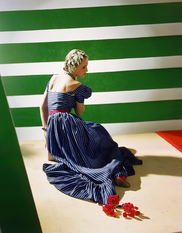 Dress by Hattie Carnegie, 1939. © Condé Nast/Horst Estate