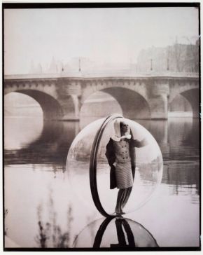 Melvin Sokolsky, Simone wears fashion by Venet, River Seine, Paris, American Harper’s Bazaar, March 1963, © Melvin Sokolsky/Victoria and Albert Museum, London