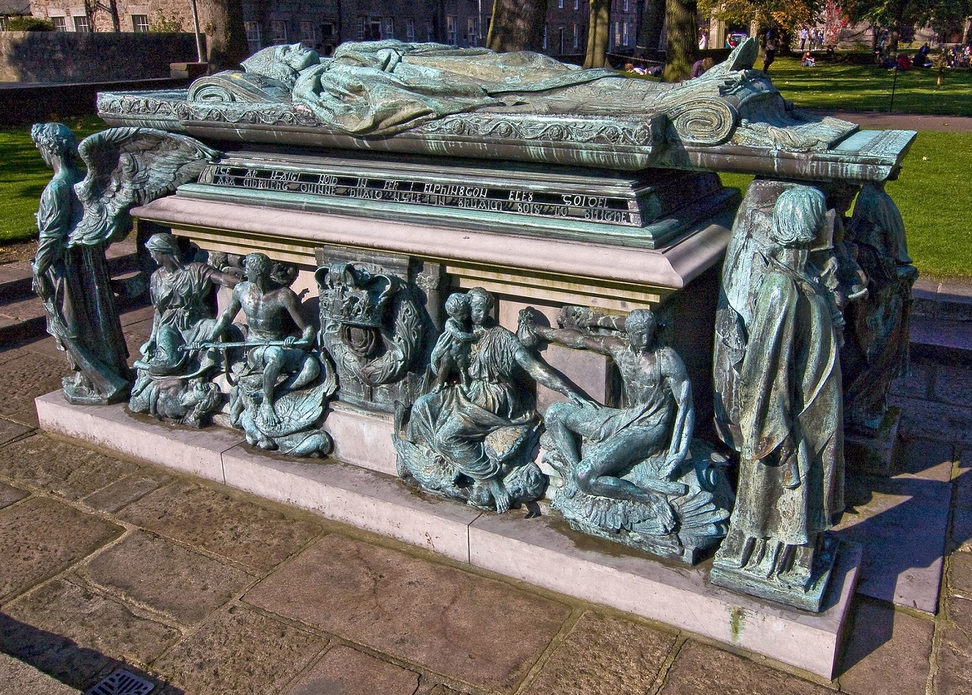 The Elphinstone tomb, Henry Wilson, modelled and cast bronze, c.1910. ©Alan Findlay 