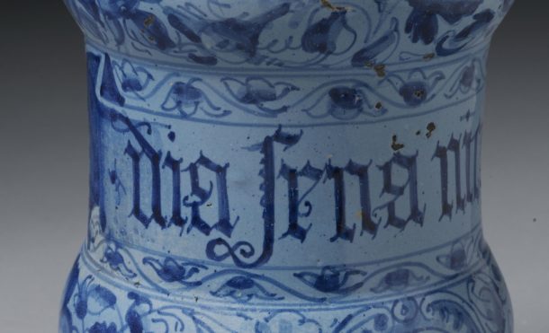 Drug jar [detail], tin-glazed earthenware, Italy, 1593. Museum no. 5402-1859 © Victoria and Albert Museum