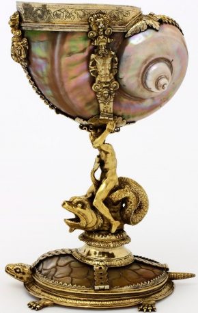 Cup silver-gilt and polished shell, England or Flanders, c. 1585 h. 25.7 cm (LOAN:GILBERT.58-2008)