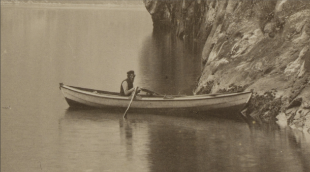 V&A: 685-1918 (detail)Photograph of a view of Gejrangerfjord, Søndmør (Norway), taken by Axel Lindahl