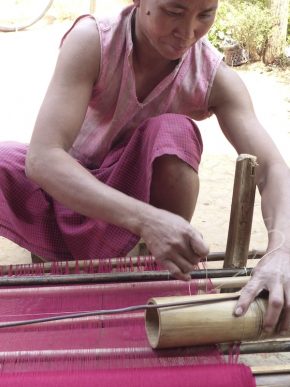 Traditional techniques of hand weaving