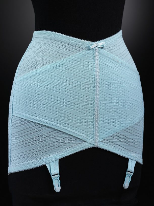 T.291-1993 Little X Silhouette girdle, lycra and nylon, 1960s © V&A Collection