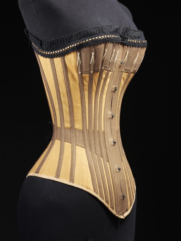 T.90&A-1984 Cotton and lace corset, 1890 © V&A Collection