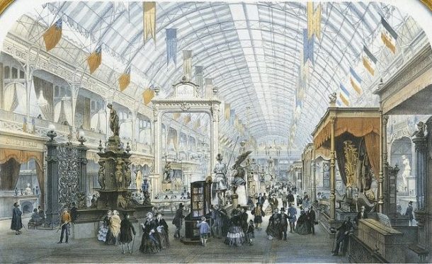 Colour lithograph showing the grand nave of the Palais de l’Industrie at the Exposition universelle in Paris, 1855.