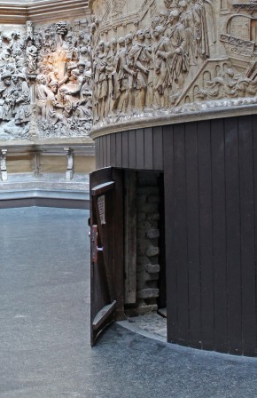 The entrance to Trajan's Column in the Cast Courts. © James Rigler