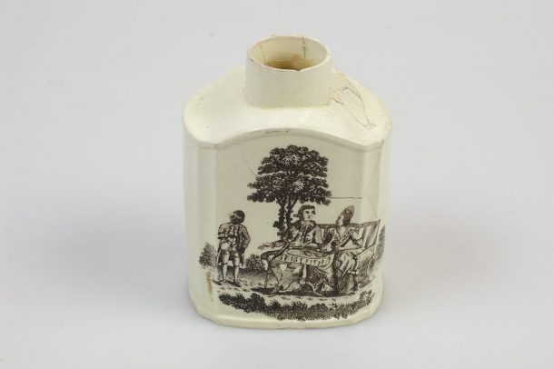 Small decorated pot