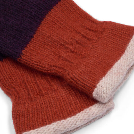 A close up of the wool cuffs.