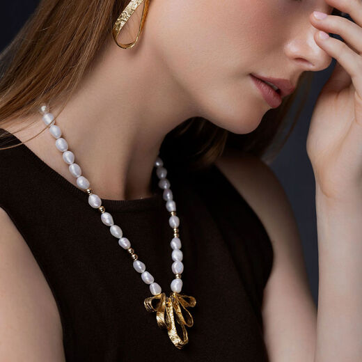 Regency statement petal lace pearl necklace by Emma Calvert