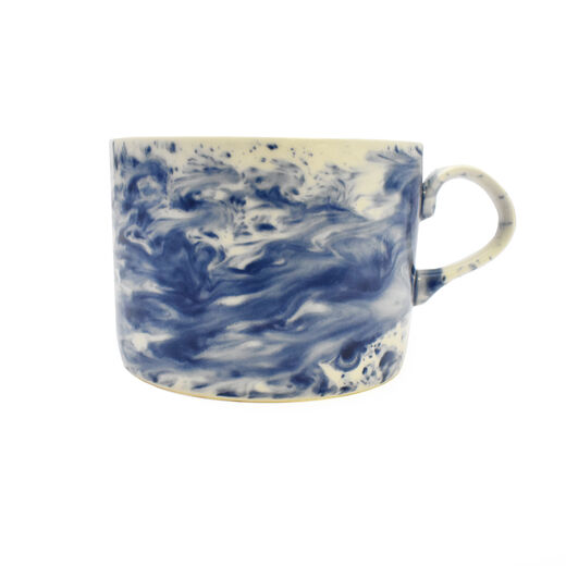 V&A blue and white mug by 1882 Ltd