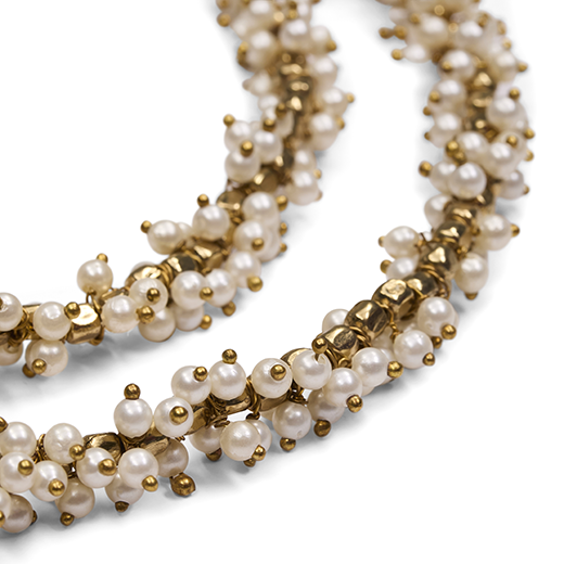 Faux pearls cluster necklace