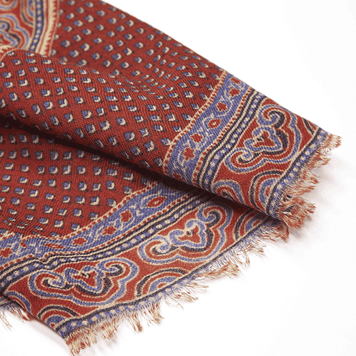 Red and blue wool scarf