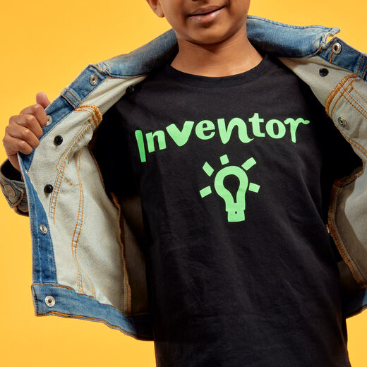 Young V&A Inventor T-shirt
