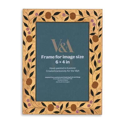 Oranges of the Morris room 6 x 4" frame