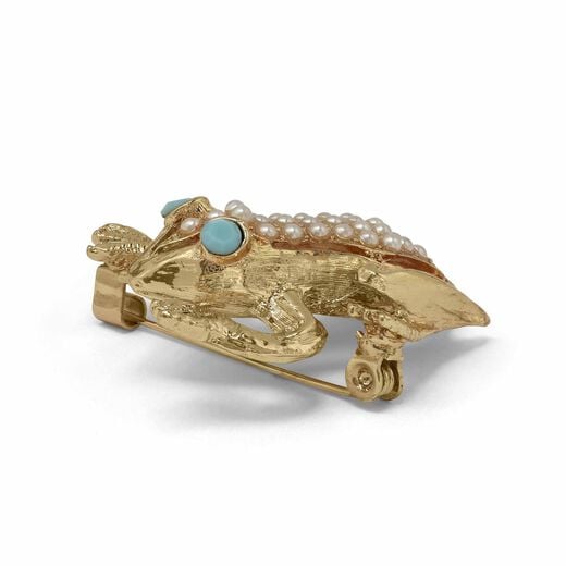 Contented toad brooch