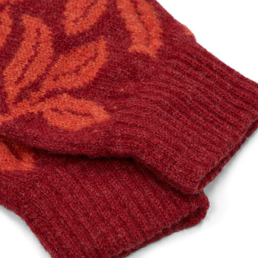 Arts and Crafts red lambswool gloves