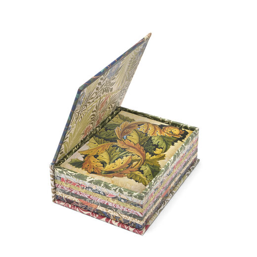 William Morris 100 postcards
