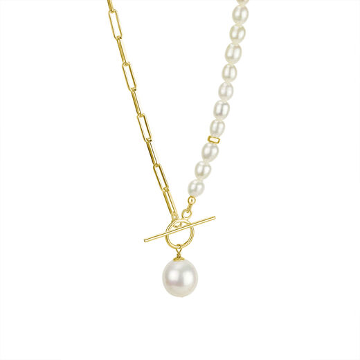 Baroque pearl toggle necklace by Mounir