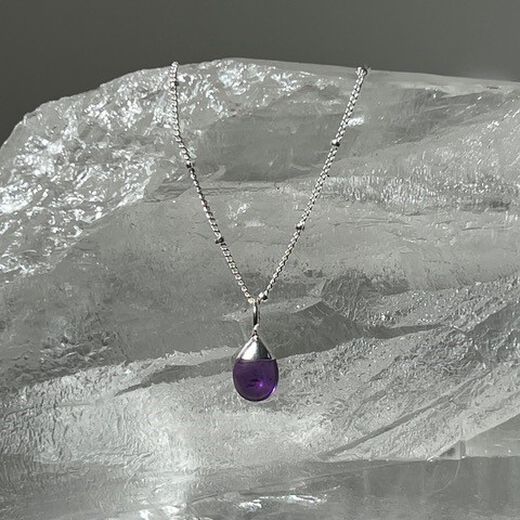 Amethyst pendant necklace by Mirabelle