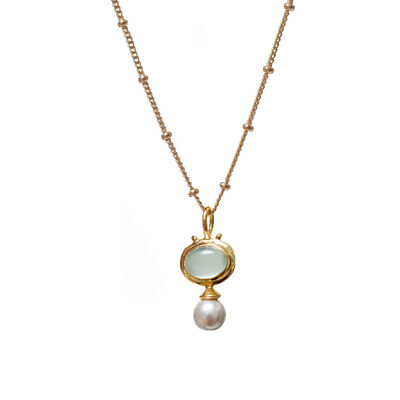 Pearl and chalcedony necklace by Mirabelle