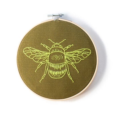Bumble Bee hoop embroidery kit