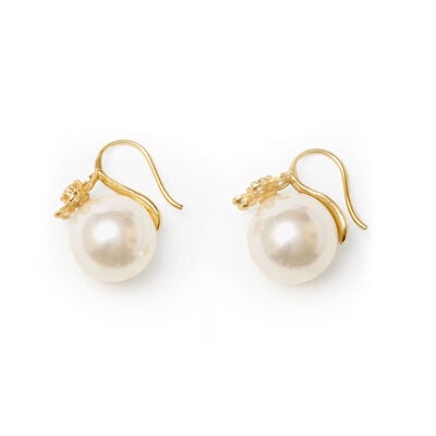 Pearl flower stud earrings by Carousel Jewels